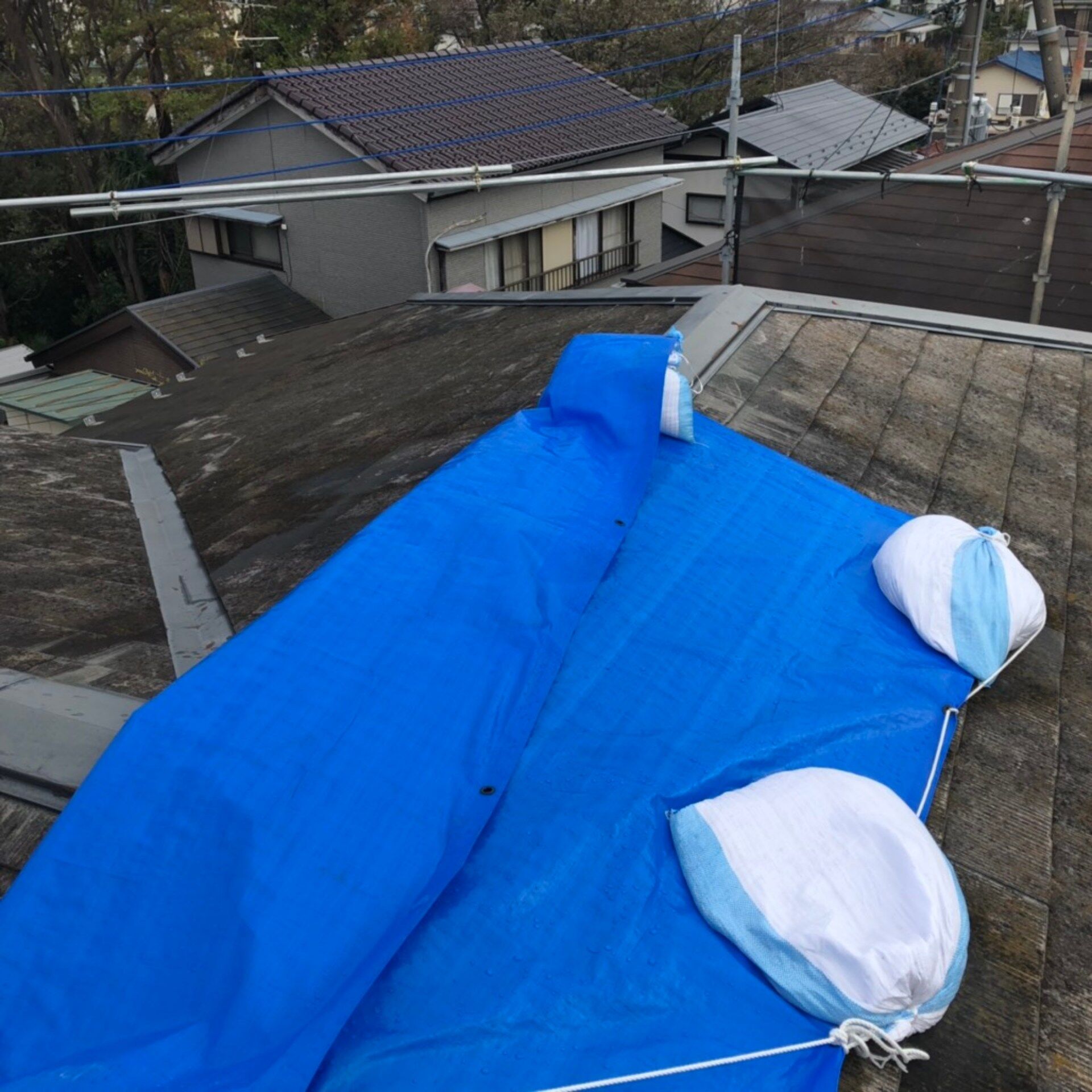 ガルバ板金屋根工事（横暖）写真１